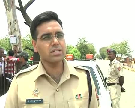Watch Nine die in truck jeep collision in Nagpur Video