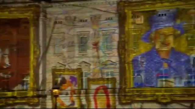 Watch Giant image of the Queen beamed onto Buckingham Palace Video