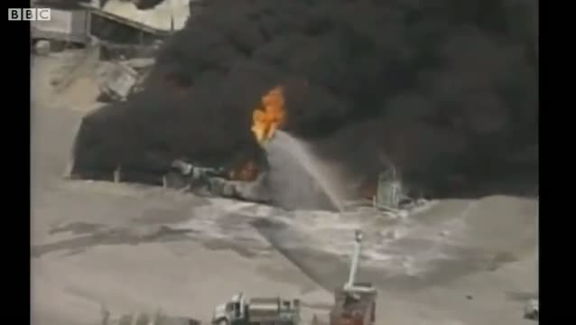 Watch Huge fire at US oil storage depot 2012 Video