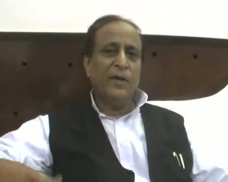 Watch Anna Ramdev weakening constitution SP Video