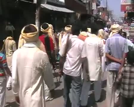 Watch Open display of weapons on Parshuram Jayanti in UP Video