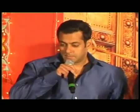 Watch Bollywood cousin's day out Video