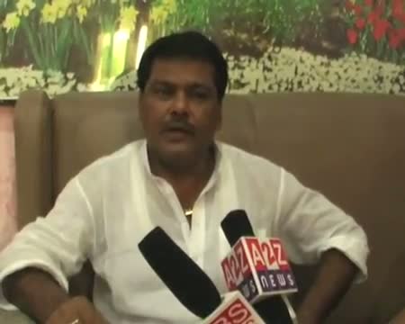 Watch SP veteran BB Tiwari cremated in his village Video