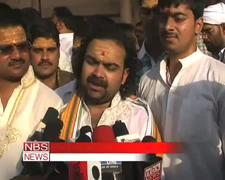 Watch Pooja performed in Varanasi to save holy Ganga Video