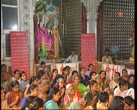 Watch Kabhi Ram Banke Kabhi Shyam Banke (Full Bhakti Song) by Tripti Shaqya Video