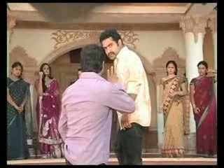 Watch Dhammu - Telgu Movie - Making Part 4 - Jr.NTR Trisha Karthika Video