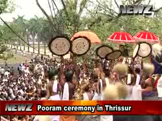 Watch Kerala : Thousands witness Thrissur Pooram Video