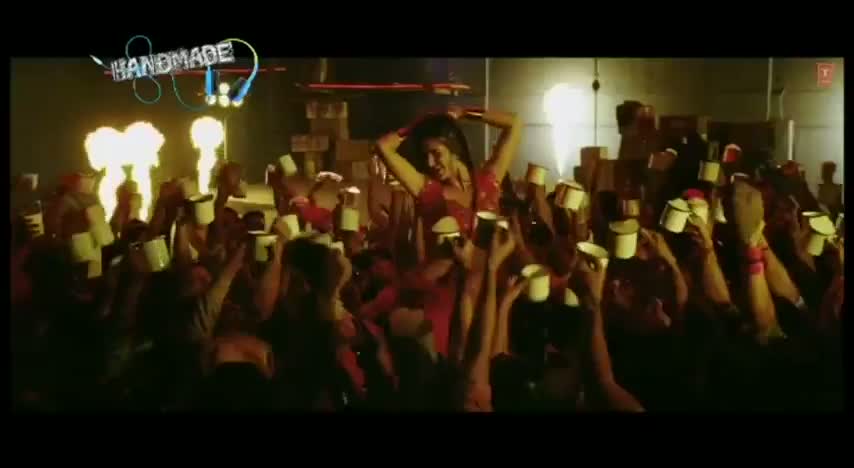 Watch Busty Katrina Kaif Dancing on Anarkali Disco Chali Video