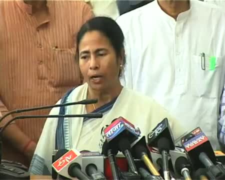 Watch No discussion on Teesta, FDI with Clinton Mamata Video