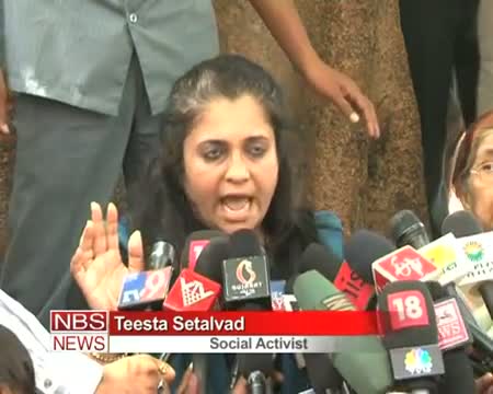 Watch Gulberg case SIT hands over its report to Zakia Video