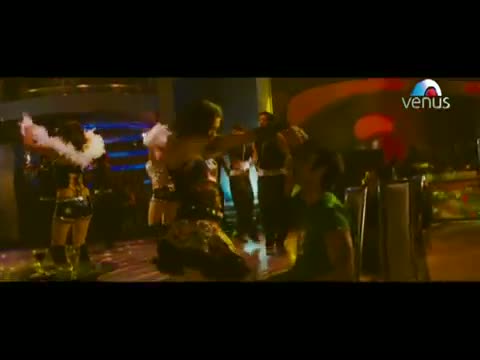 Watch Dhoondu Mahifilon Main (Say Yes To Love) Video
