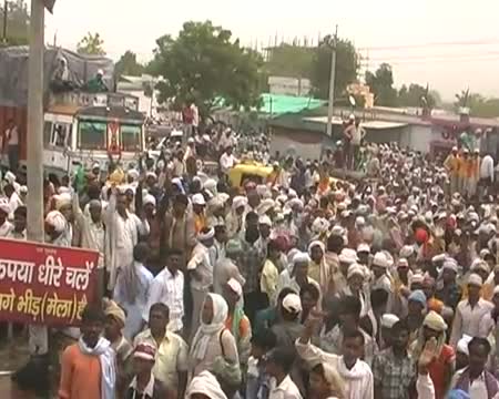 Watch Chaos over Baba's death Video