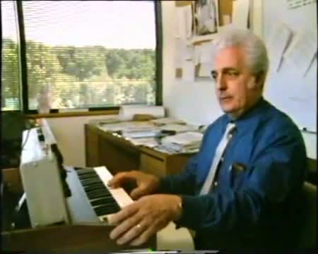 Watch Dr Bob Moog demonstrates the Minimoog Video