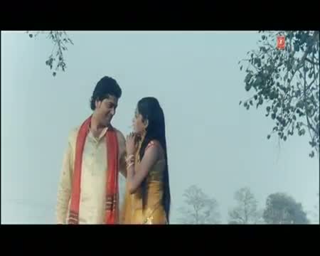 Watch Chal Chali Gauaan Ki Ore (Full Bhojpuri Romantic Video Song) Prem Pujaran Video