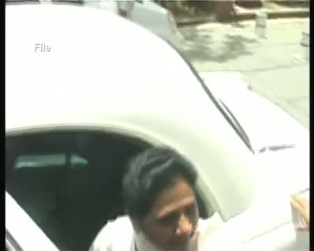Watch UPA dinner Didi, Karunanidhi to skip, Maya yet to decide Video