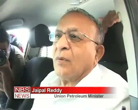 Watch Petrol price hiked by Rs 7.50 Video