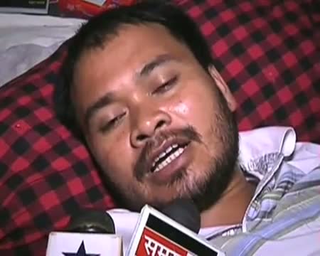 Watch Police cracks down on sleeping protestors in Guwahati Video