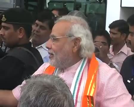 Watch BJP averts embarrassment, Modi to attend Mumbai meet Video