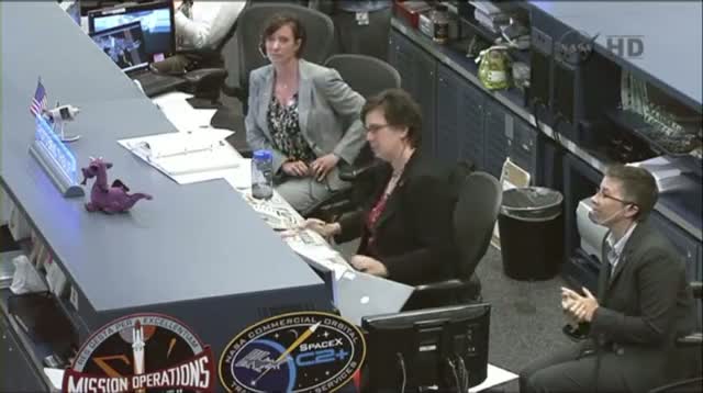 Watch Raw Video - Dragon Arrives at Space Station Video