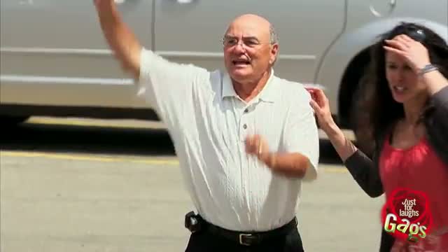 Watch Funny Self Driving Car Chases Good Samaritans. Video