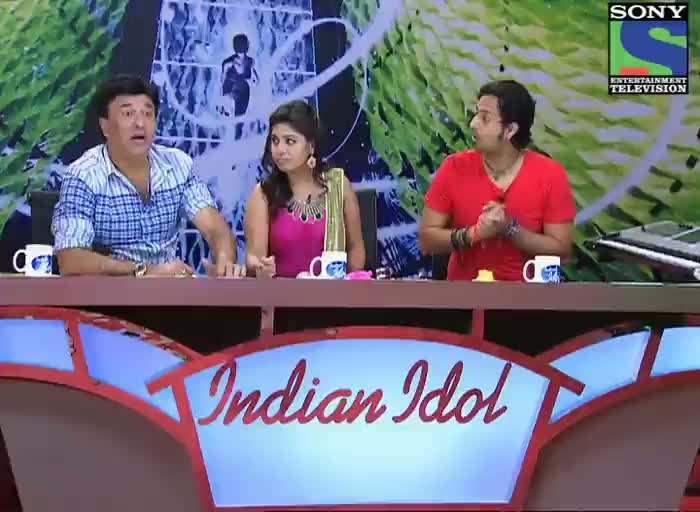 Watch INDIAN IDOL SEASON 6 - FUNNY SHAYARI FROM PRADIP GUPTA FOR ANU MALIK IN AUDITION Video