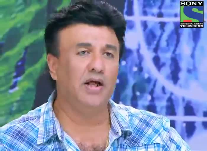 Watch INDIAN IDOL SEASON 6 - BLIND DIVAKAR SHARMA GOT AN HUG FROM ANU MALIK AUDITION Video