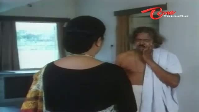 Watch Suttivelu Comedy Scene With Sri Lakshmi - Telugu Cinema Movies Video