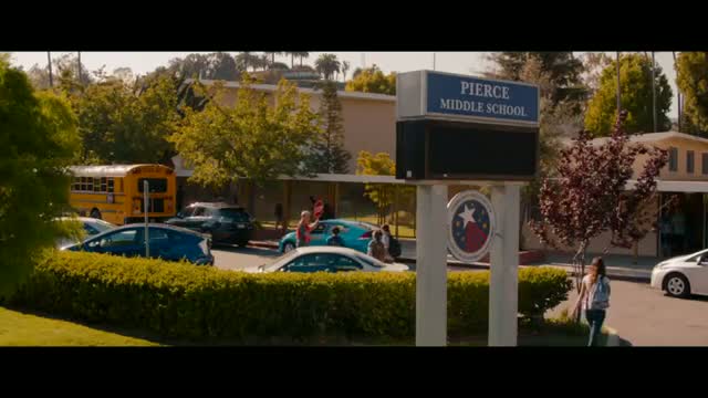 Watch This Is 40 - Official Trailer [HD] Video