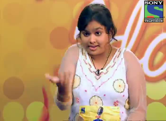 Watch INDIAN IDOL SEASON 6 - BEST PERFORMANCES - EPISODE 3 - RITIKA RAJ, 16 YRS GIRL SINGING CLASSICAL IN KOLKATA AUDITION  Video
