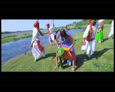 Watch Murgi Jawani Mein Khojele Murga (Full Bhojpuri Hot Video Song) Jala Deb Duniya Tohar Pyar Mein Video