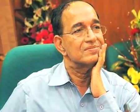 Watch CEC SY Quraishi retires, Sampath takes over Video
