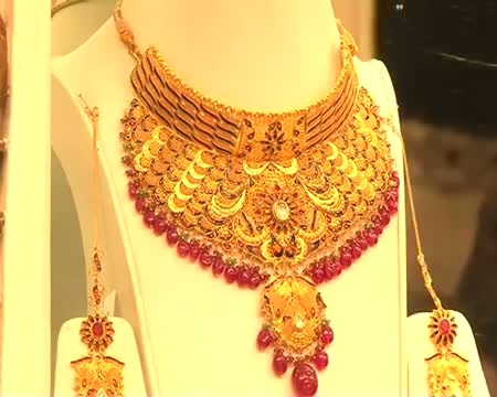 Watch Gold on record high Video