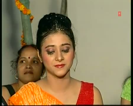 Watch Ghar Se Nikal (Full Bhojpuri Video Song) Doliya Kahaar Video