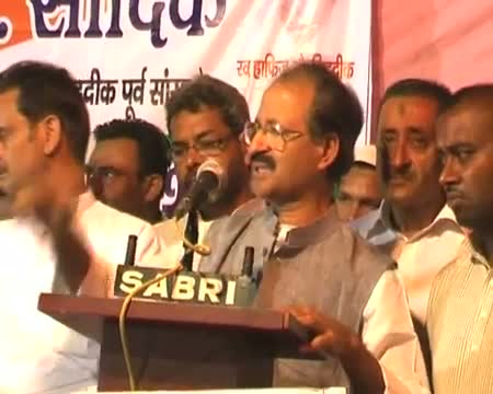 Watch Alvi calls Mulayam 'BJP agent', then makes U turn Video