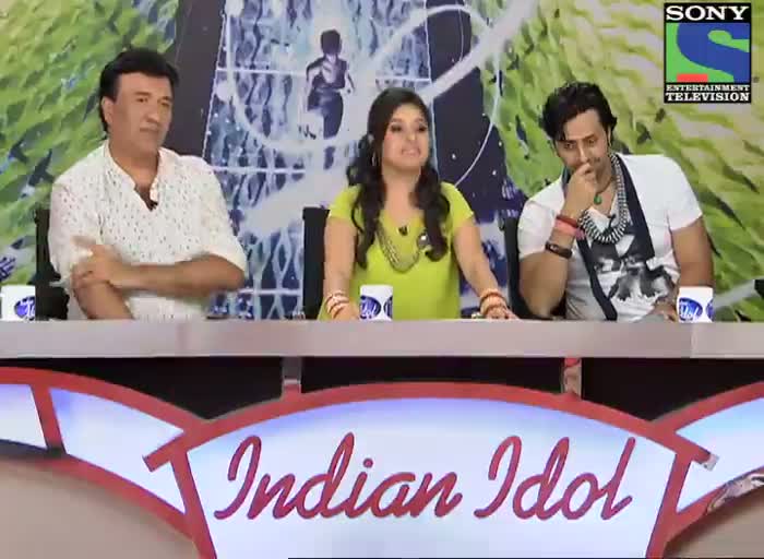Watch INDIAN IDOL SEASON 6 - EPISODE 6 - JUDGES COMMENTS - VARSHA TRIPATHI GOT COMMENTS FORM SALIM AT MUMBAI AUDITION - 16TH JUNE 2012 Video