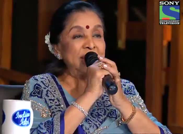 Watch INDIAN IDOL SEASON 6 - EPISODE 8 - SPECIAL MOMENTS - ASHA BHOSALE SINGING 'O MERE SONA RE' - 23RD JUNE 2012 Video