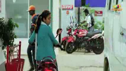 Watch Swathi Trying To Impress Sasi Kumar - Sangharshana Movie Scenes - Telugu Cinema Movies Video