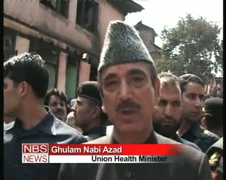 Watch Azad visits Dastageer Sahib Shrine, promises help Video