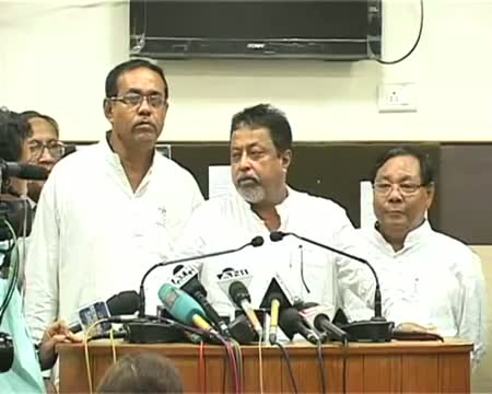 Watch Sangma meets didi; seeks her support Video