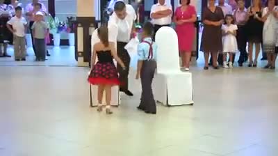 Watch Amazing Baby Dance Video
