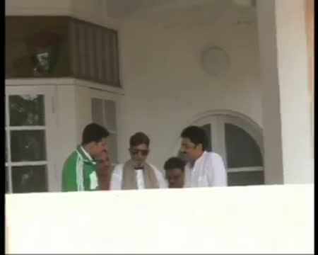 Watch Rajesh Khanna to stay few more days in hospital Video