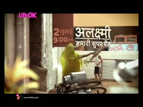 Watch Alaxmi... Hamari Super Bahu' - Khalbali Hai Par Dil Ki Bhali Hai Video