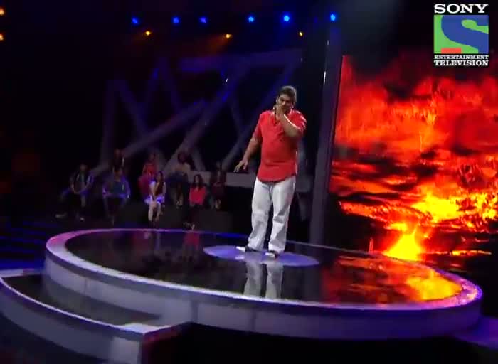 Watch INDIAN IDOL SEASON 6 - EPISODE 9 - BEST PERFORMANCES - KAUSHIK DESHPANDE SINGING 'ABHI MUJH MEIN KAHI' - 29TH JUNE 2012 Video
