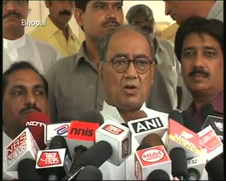 Watch Digvijay seeks campaign against MP CM from Anna Video