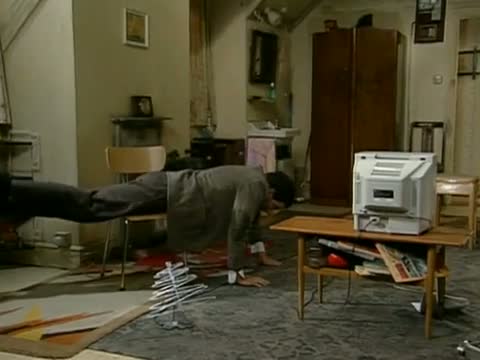 Watch Mr Bean - TV Aerial - Mr Bean - Fernsehausstrahlung Video
