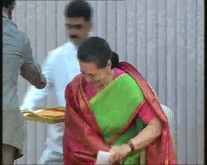 Watch The UPA Coordination Committee Meeting held at PM's residence on June 15, 2012. Video