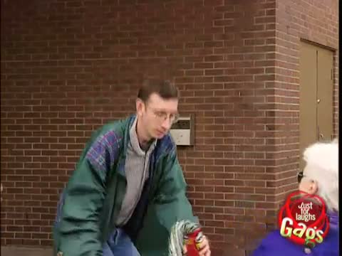 Watch Snake in a box prank! - Funny Video. Video