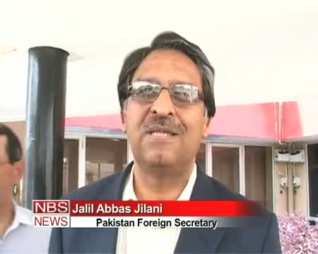 Watch Pak Foreign Secretary returns through Wagah border Video