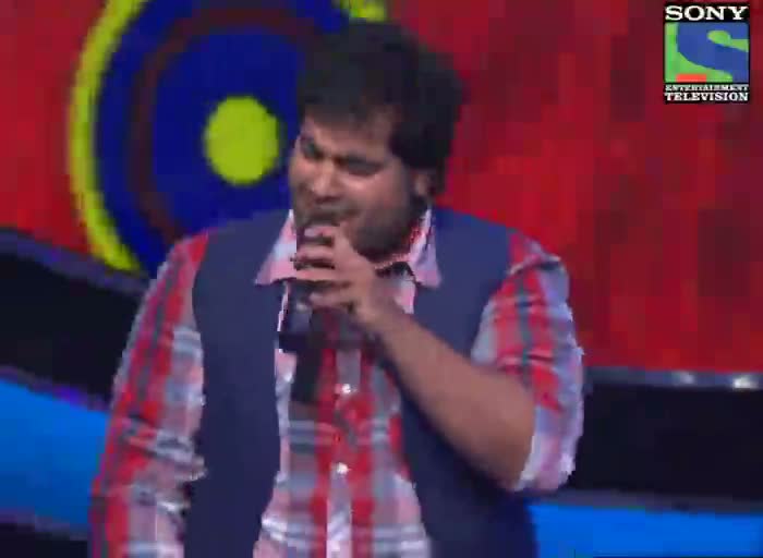 Watch INDIAN IDOL SEASON 6 - EPISODE 12 - BEST PERFORMANCES - VIPUL MEHTA SINGING 'JUNGLEE'  - 7TH JULY 2012 Video