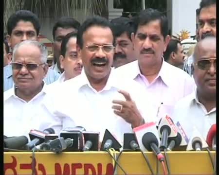 Watch Sadananda Gowda resigns, supporters create ruckus Video